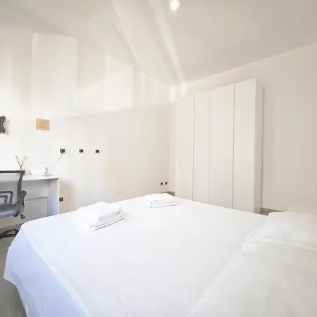 Amedeo Living Apartment *